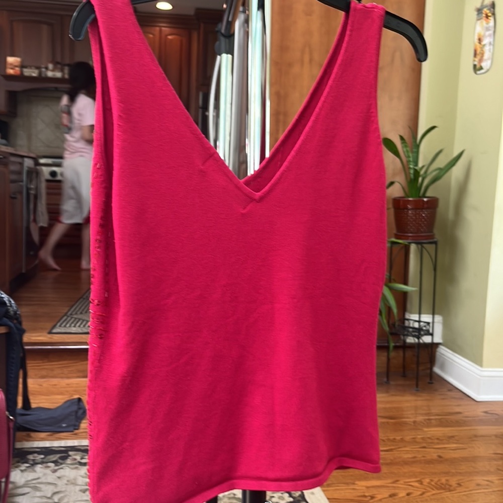 Red sequin top - Picture 3 of 3